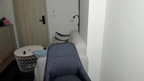 Snapshot of baby_for_daddy18 chatting on 02/23/25, 03:29 Call me baby real name Eva online show from 02/23/25, 03:29