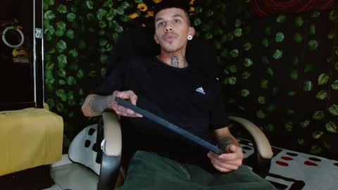 OF GxoXabs online show from 12/04/24, 01:58