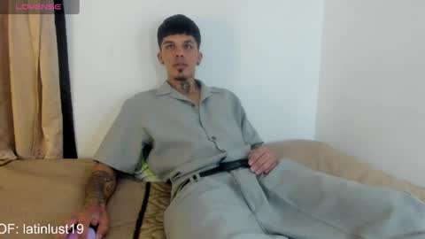 Snapshot of baby_gio chatting on 06/22/26, 05:32 OF GxoXabs online show from 06/22/26, 05:32