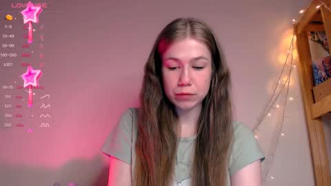 Snapshot of baby_girl_0001 chatting on 01/08/25, 12:06 Kira online show from 01/08/25, 12:06