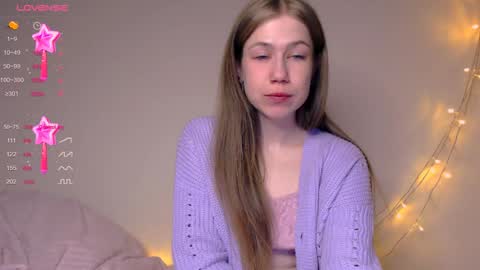 Snapshot of baby_girl_0001 chatting on 01/24/25, 11:56 Kira online show from 01/24/25, 11:56