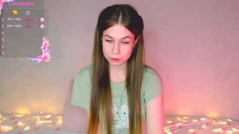 Snapshot of baby_girl_0001 chatting on 12/17/25, 02:23 Kira online show from 12/17/25, 02:23