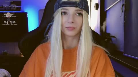 baby gopn1k online show from 02/06/25, 05:14