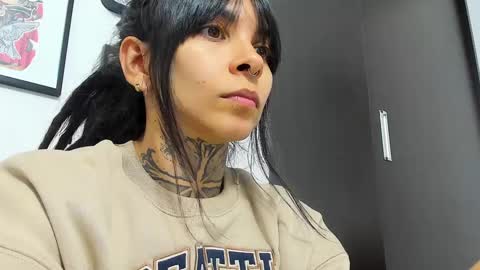 BomBom online show from 02/27/25, 08:53