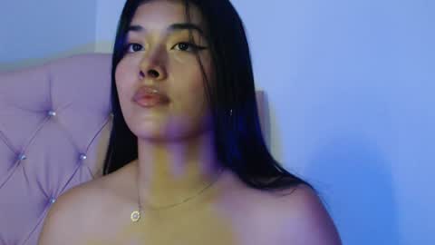 Snapshot of baby_honey24 chatting on 12/26/24, 04:43 BABY HONEY online show from 12/26/24, 04:43