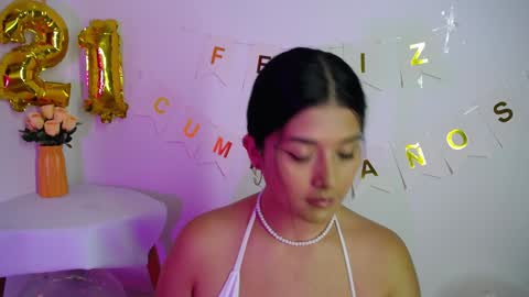 Snapshot of baby_honey24 chatting on 01/12/25, 03:17 BABY HONEY online show from 01/12/25, 03:17