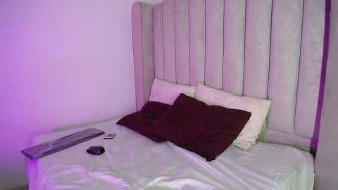 Snapshot of baby_honey24 chatting on 01/17/25, 01:47 BABY HONEY online show from 01/17/25, 01:47