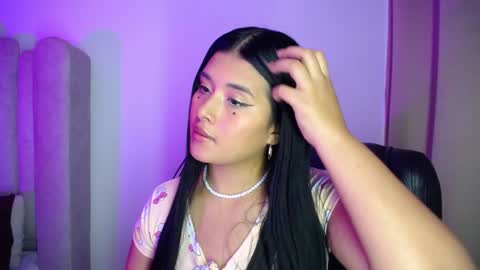 Snapshot of baby_honey24 chatting on 02/08/25, 02:36 BABY HONEY online show from 02/08/25, 02:36