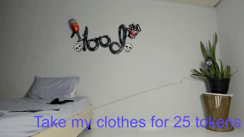 baby_keyshar online show from 10/31/25, 09:49