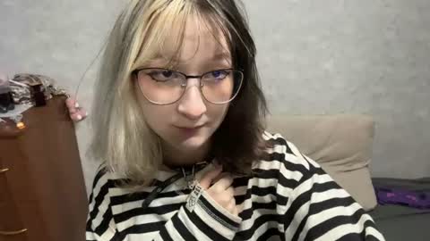 baby_killiebell online show from 06/26/26, 12:20
