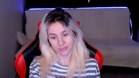 baby_kitte online show from 12/08/24, 06:43