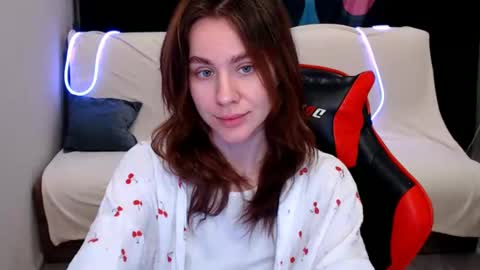 baby_kitte online show from 01/01/25, 07:41