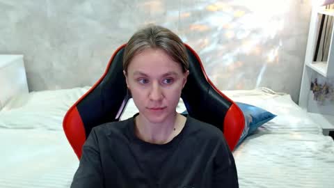 baby_kitte online show from 10/01/25, 04:13