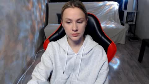 baby_kitte online show from 03/03/26, 04:29