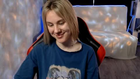 baby_kitte online show from 04/10/26, 03:56