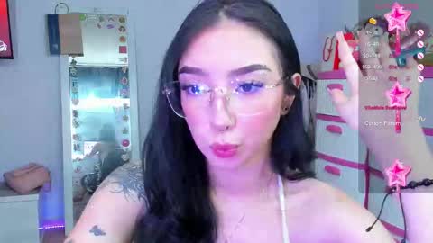 lily online show from 10/01/25, 02:23