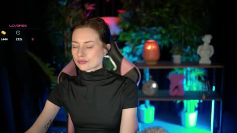 Snapshot of baby_luna_xo chatting on 02/21/26, 10:22 Hanna online show from 02/21/26, 10:22