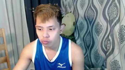 Snapshot of baby_maxxx chatting on 02/25/26, 03:27 Max online show from 02/25/26, 03:27