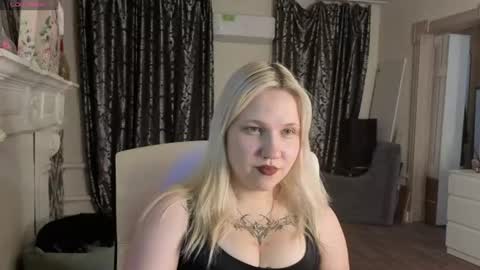 Snapshot of baby_moon4you chatting on 08/07/26, 07:16 Margo online show from 08/07/26, 07:16