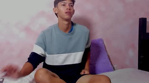 Snapshot of baby_noaht chatting on 05/01/26, 11:15 baby_noaht online show from 05/01/26, 11:15