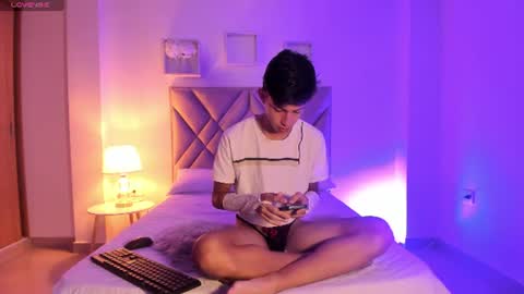 Snapshot of baby_noaht chatting on 06/13/26, 02:48 baby_noaht online show from 06/13/26, 02:48