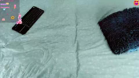 Snapshot of baby_rouss chatting on 09/26/25, 12:53 Baby-Rouss online show from 09/26/25, 12:53