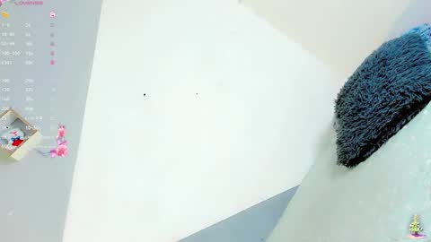 Snapshot of baby_rouss chatting on 12/03/25, 12:03 Baby-Rouss online show from 12/03/25, 12:03