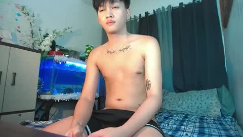 Snapshot of baby_simph chatting on 12/04/25, 05:43 Josh online show from 12/04/25, 05:43