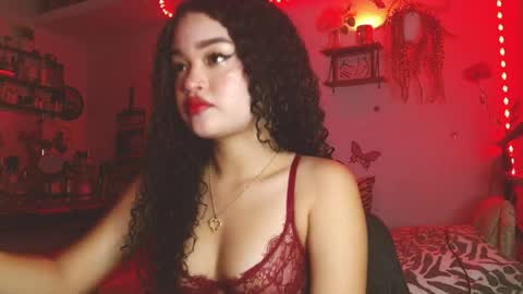 Snapshot of babybombom08 chatting on 03/26/26, 08:58 babybombom08 online show from 03/26/26, 08:58