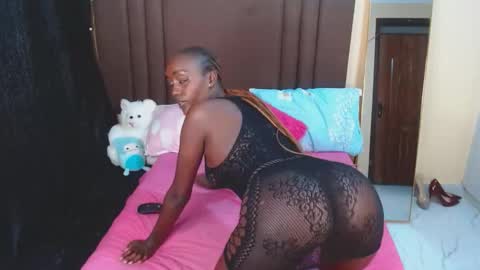 Snapshot of babybree_1 chatting on 10/06/25, 05:27 kirah online show from 10/06/25, 05:27