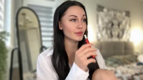 Snapshot of babycoffee chatting on 10/25/25, 10:01 Baby Coffee online show from 10/25/25, 10:01