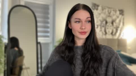 Snapshot of babycoffee chatting on 11/14/25, 09:41 Baby Coffee online show from 11/14/25, 09:41