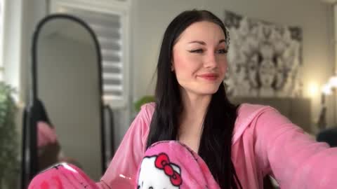 Snapshot of babycoffee chatting on 11/19/25, 08:47 Baby Coffee online show from 11/19/25, 08:47