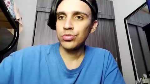 Dani  online show from 10/27/25, 10:03