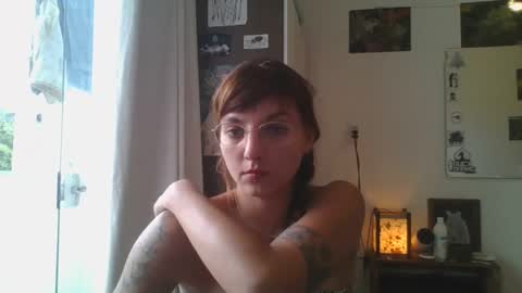 babydemon6 online show from 12/19/24, 08:23