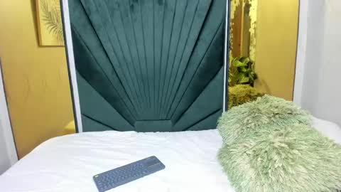 Emily online show from 04/22/26, 10:17