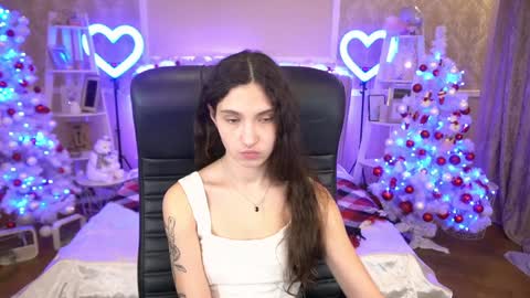Snapshot of babyflowerr chatting on 01/01/25, 05:01 Sasha online show from 01/01/25, 05:01