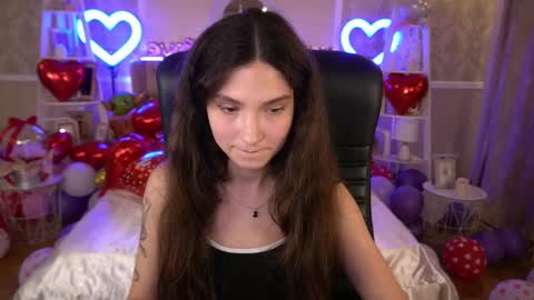 Snapshot of babyflowerr chatting on 02/25/25, 02:36 Sasha online show from 02/25/25, 02:36