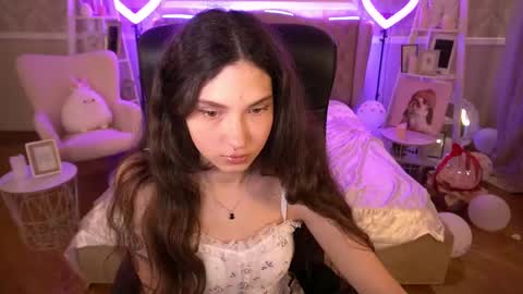 Snapshot of babyflowerr chatting on 03/06/25, 04:08 Sasha online show from 03/06/25, 04:08