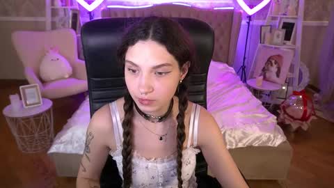 Snapshot of babyflowerr chatting on 03/10/25, 02:39 Sasha online show from 03/10/25, 02:39