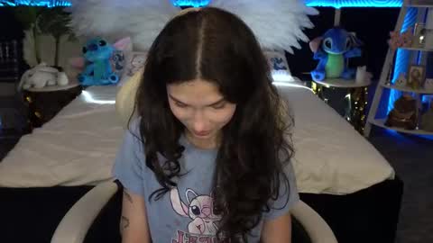 Snapshot of babyflowerr chatting on 10/13/25, 07:03 Sasha online show from 10/13/25, 07:03