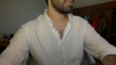 Snapshot of babyhardy chatting on 09/21/25, 04:08 Tom A.    online show from 09/21/25, 04:08