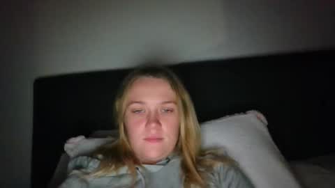 babykay03 online show from 12/21/25, 09:05