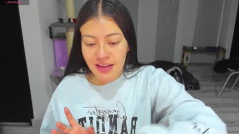 Loren online show from 01/13/26, 12:27