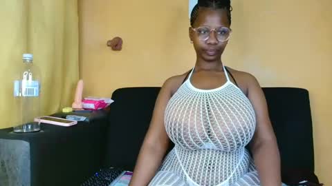 babyluciax online show from 06/24/26, 06:12
