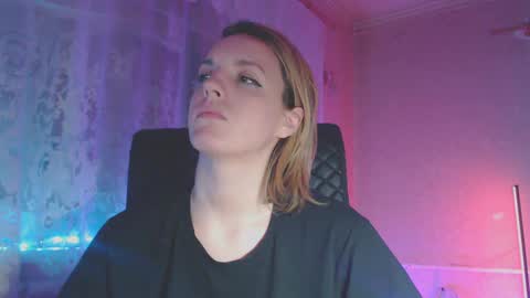 Snapshot of babymuro4ka chatting on 02/06/25, 12:43 Sonya online show from 02/06/25, 12:43