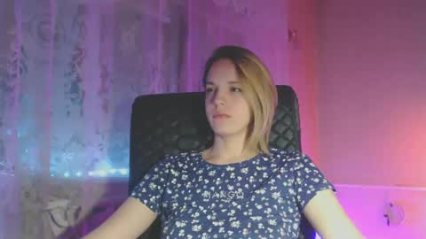 Snapshot of babymuro4ka chatting on 02/23/25, 07:28 Sonya online show from 02/23/25, 07:28