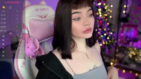 Snapshot of babyroxynill chatting on 01/02/25, 10:44 Nika online show from 01/02/25, 10:44