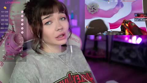 Snapshot of babyroxynill chatting on 02/02/25, 02:06 Nika online show from 02/02/25, 02:06