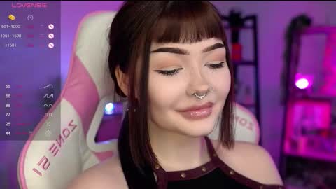 Snapshot of babyroxynill chatting on 09/09/25, 09:14 Nika online show from 09/09/25, 09:14